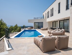 Villa | Pool - Luxury Seaview Villa With Jacuzzi (Imotski)