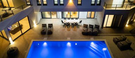 Villa | Pool