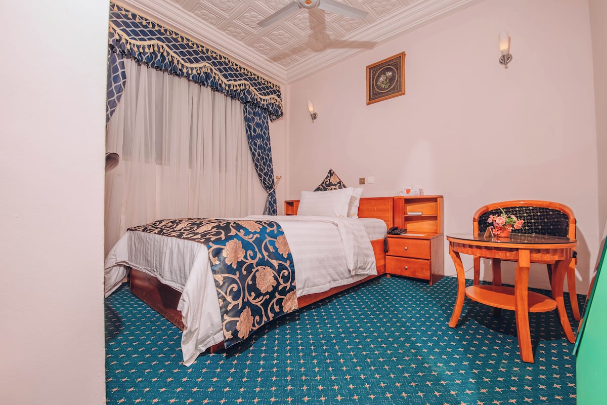 Camera doppia | Una cassaforte in camera, una scrivania, Wi-Fi gratuito