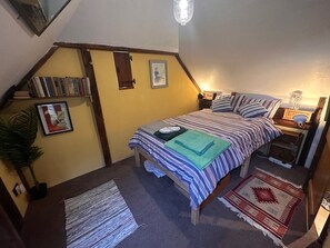 1 quarto, ferros/tábuas de passar roupa, Wi-Fi de cortesia