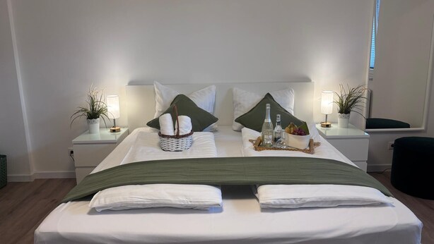 4 bedrooms, WiFi, bed sheets