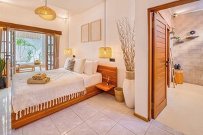 4 bedrooms, desk, iron/ironing board, WiFi - Villa San Diego - 4BR w Private Pool & Garden (Kecamatan Kuta)