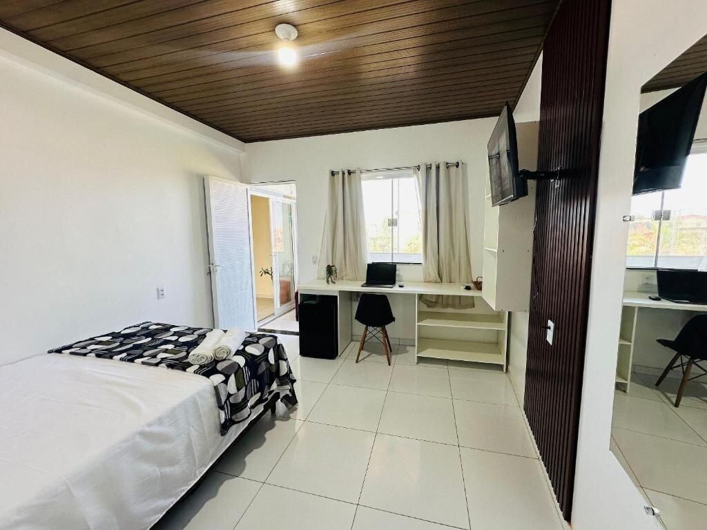 Suite | Bureau, espace de travail pour ordinateur portable, Wi-Fi gratuit