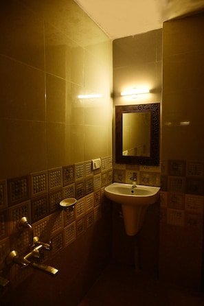 Toallas y papel de baño