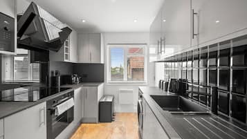 Microwave, oven, stovetop, dishwasher