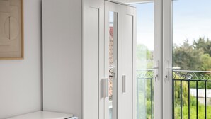 Unclassified image, 2 of 42, button - Modern Luxury 4Bdrm Duplex | Business/Vacay | 15min to LDN centre | Free Parking (London)
