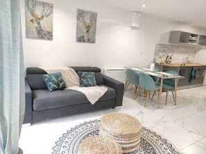 Smart TV - L'escapade.T2 ☆ Garden ☆ Spacious ☆ Parking ☆ Wifi (Castanet-Tolosan)