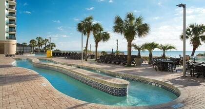 Oceanfront Room with Balcony, Pool & Beach Access – Myrtle Beach