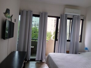 1 bedroom, iron/ironing board, free WiFi, bed sheets - Come spend a few days in this charming little corner! (Barueri)
