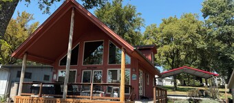 Lakefront A-frame cabin with Dock access