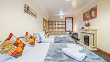 4 chambres, fer et planche Ă repasser, Wi-Fi, draps fournis