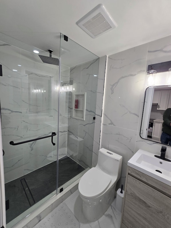 Towels, soap, toilet paper