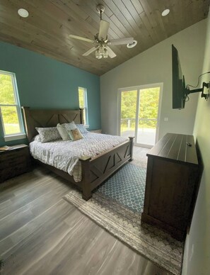 3 bedrooms, WiFi, bed sheets - Finger Lake Retreat (Prattsburgh)