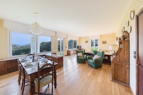 Villa Elisa with pool