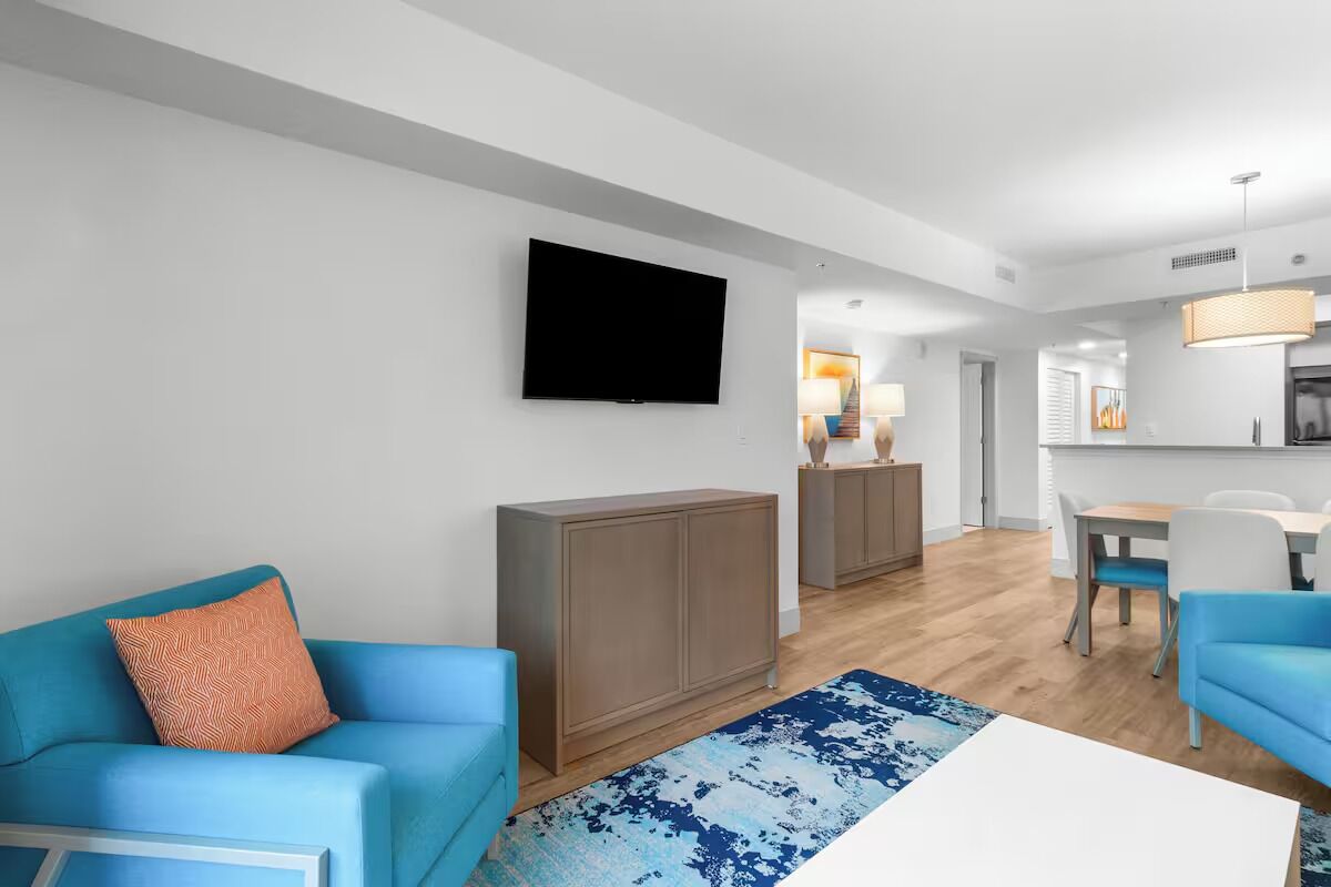 2 Fresh 2br Condos | Spa, Tiki Bar, Pool, 0.06 Mi To Sea Captain's House - Myrtle Beach, SC