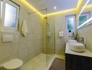 Villa | Bathroom - Zaton Family Getaway Near Adriatic Sea (Dubrovnik)