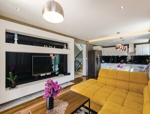 Villa | Living room - Zaton Family Getaway Near Adriatic Sea (Dubrovnik)