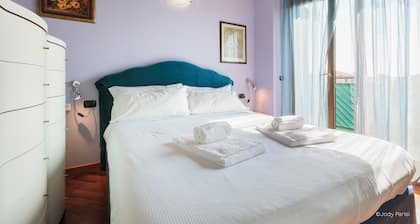 Art Gallery Living and Working