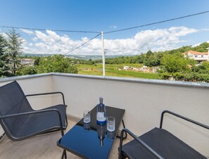 Villa | Balcony - Paradise Villa in the Countryside (Imotski)