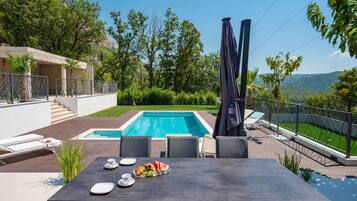 Vila | Balkon