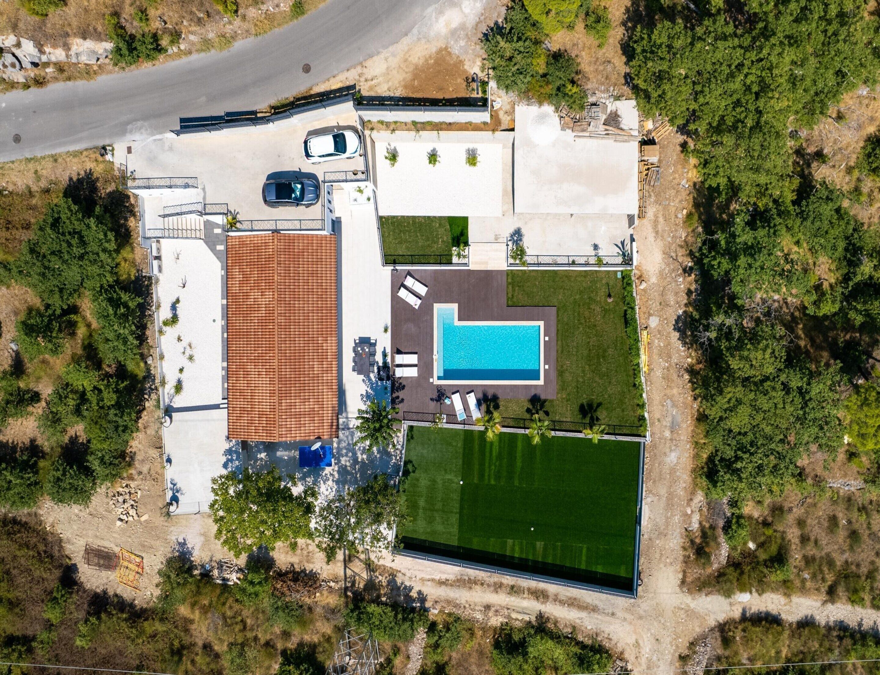 Villa | Exterior