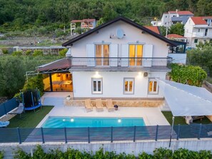 Unclassified image, 3 of 32, button - Famliy Holiday Villa Near Sea (Omis)