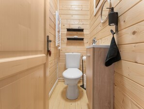 Bruser, hårtørrer, Toiletpapir