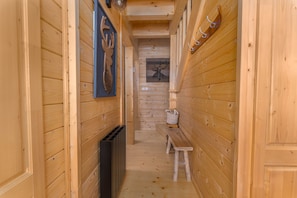 Interior - Chalet le Saint-Apo on the heights of Lac de Serre-Ponçon (Saint-Apollinaire)