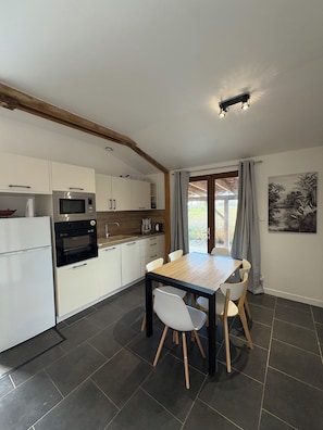 Comfort House | Private kitchen - GITE LE GRAND LANDAIS (Clermont)