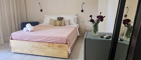 4 chambres, fer et planche Ă repasser, Wi-Fi, draps fournis