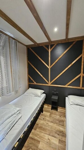 Alpehytte, utsikt mot innsjø (Kira) | Wi-fi (inkludert)