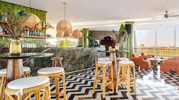 Bar (en el alojamiento)