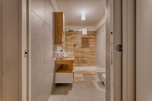 Shower, bidet - Hostmate - Milano - Ulpio Traiano (Milano)