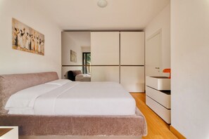 Iron/ironing board - Hostmate - Milano - Ulpio Traiano (Milano)