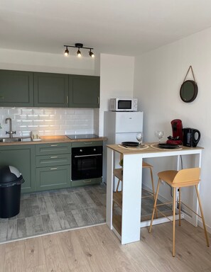 Private kitchen - Apartment T2 whole 40m2 heart of Rouen Seine view (Rouen)