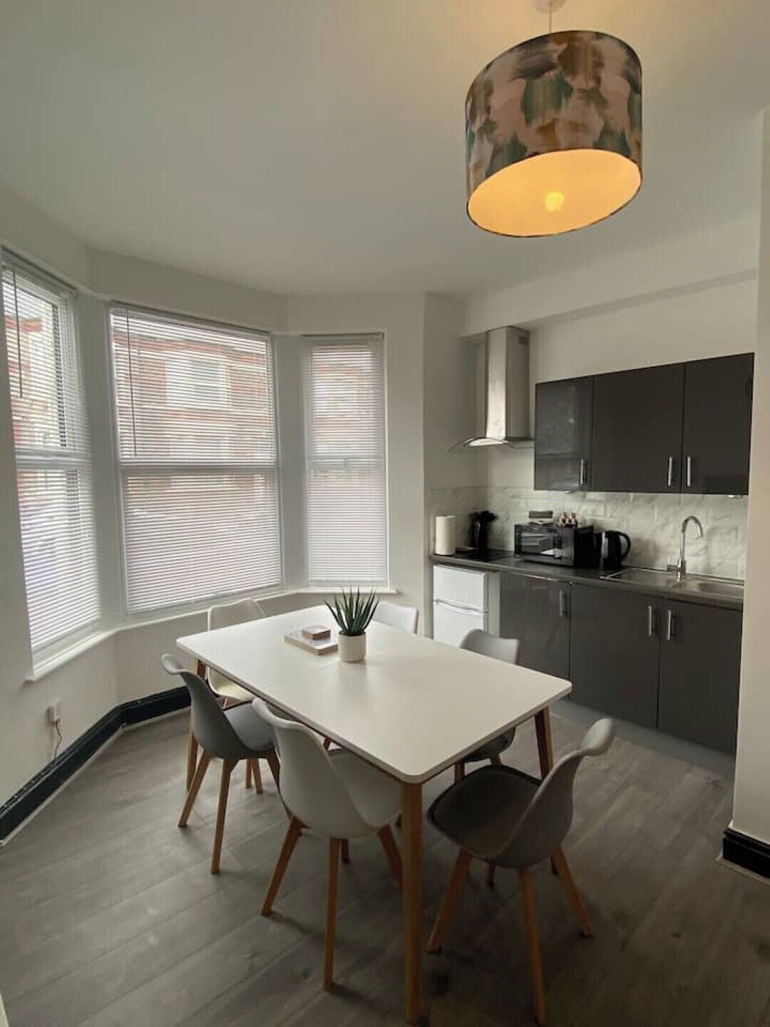 Microwave, stovetop, dishwasher