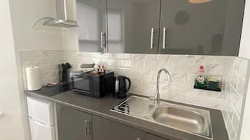 Microwave, stovetop, dishwasher