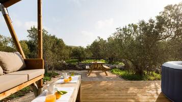Cabin | Balcony