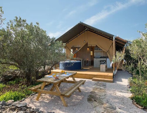 Adriatic Heritage Glamping on Island