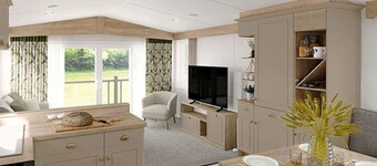 DJD ,Country Style Luxury Lodge, Manor Park Sleeps 4