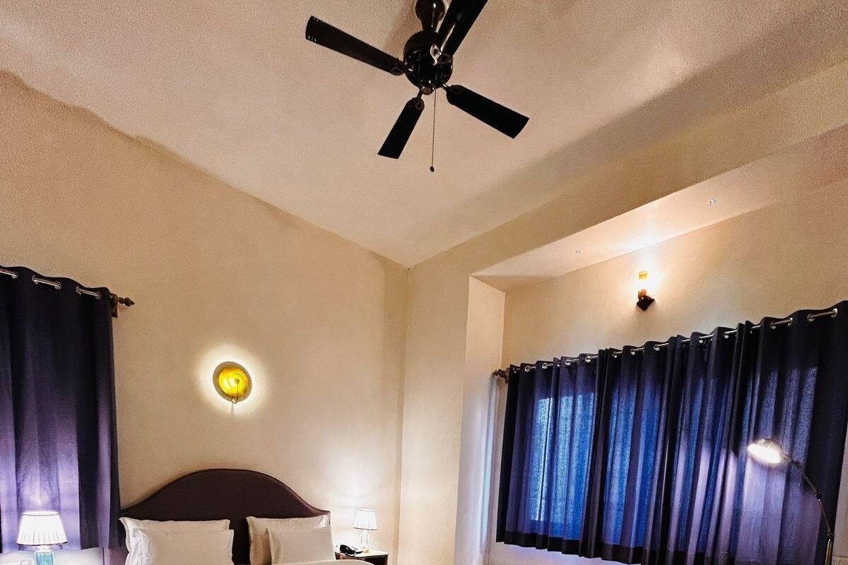 Royal Suite with Jacuzzi | โต๊ะทำงาน, Wi-Fi ฟรี, ผ้าปูที่นอน