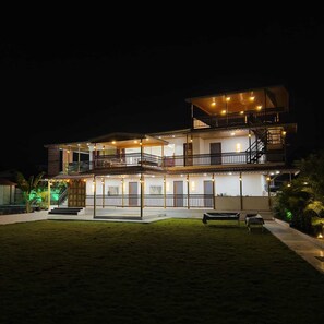 Exterior - 4BHK Luxury Villa w/ Pool & Lawn, 6km from Hinjewadi Phase 3 for Stay & Events (Pune)