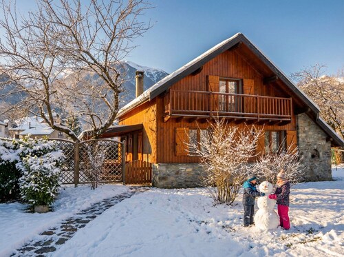 Chalet estats | Location 9 personnes à Vicdessos | Saintjeandumontcalm.fr
