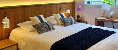 1 soverom, safe på rommet, skrivebord og wi-fi (inkludert)