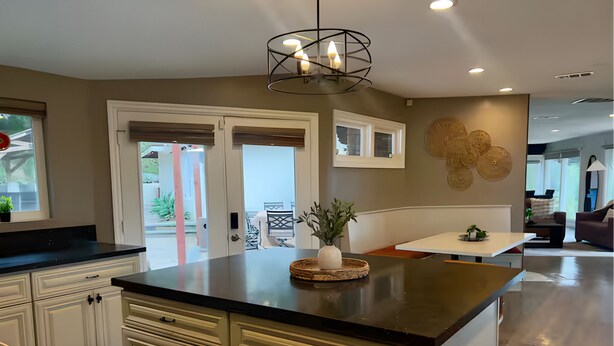Interior - Sunset Summit by Coastline Vacation Rentals (La Mesa)