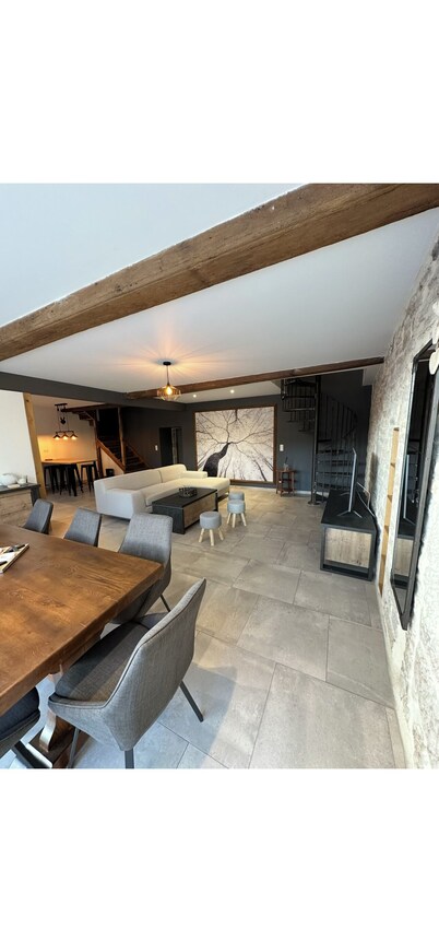 10-person gîte with private spa