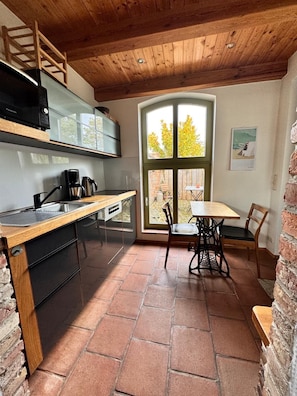 Private kitchen - Vacation home Kurfürstenstraße (Zempin)