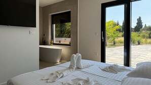 Room - Lovrec Hillside Villa With Pool (Lovreć)