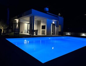 Villa | Pool - Lovrec Hillside Villa With Pool (Lovreć)