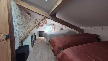 Fer et planche à repasser, Wi-Fi, draps fournis